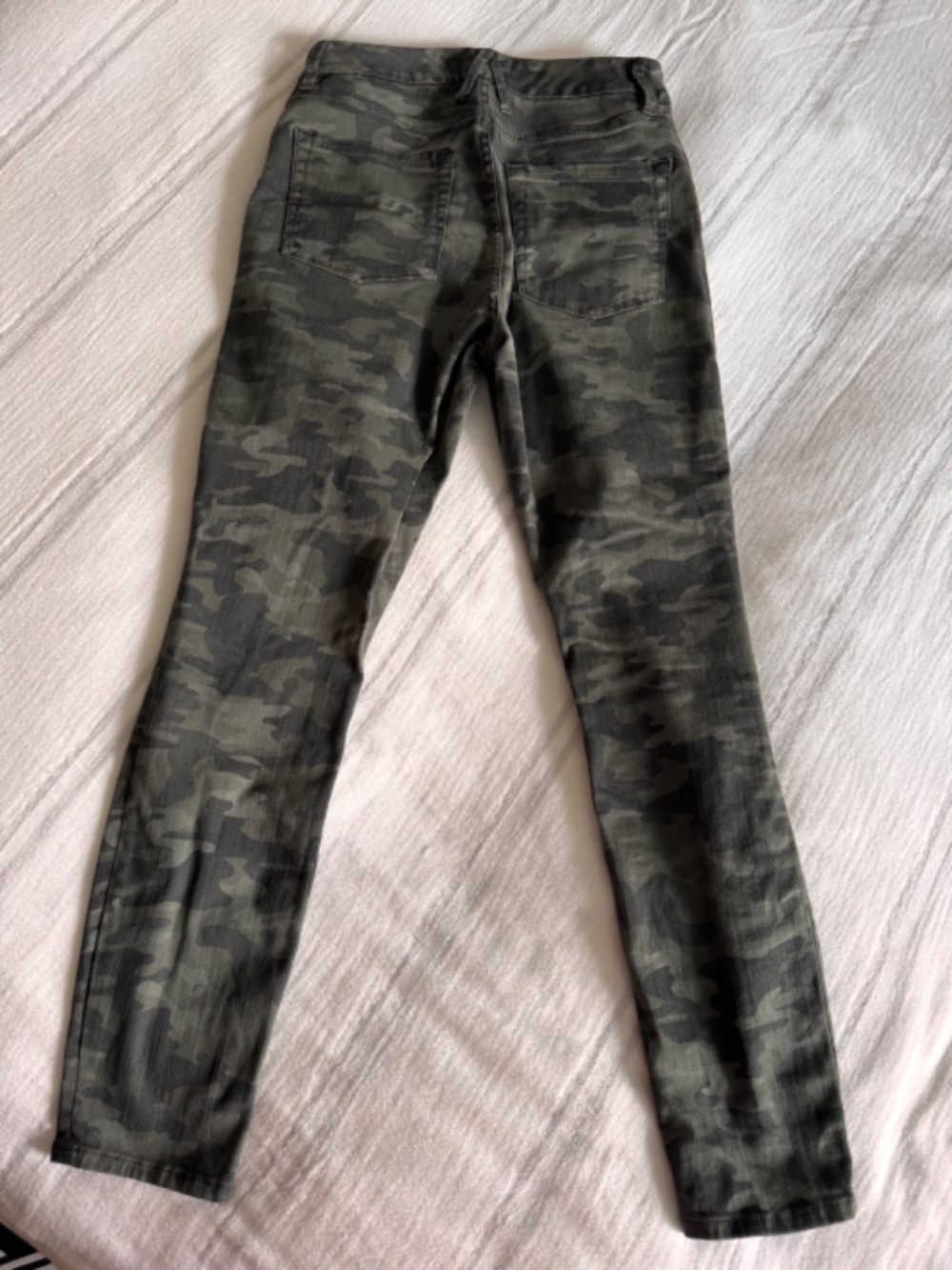 Camo Good American Stretch Jeans Size 31 - Picture 2 of 7